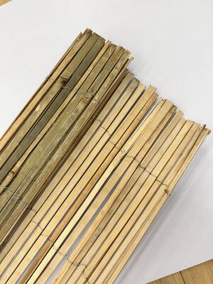 Rollo de pantalla de protección de privacidad duradero de vallas de bambú divididas para jardinería al aire libre y decoración de patio