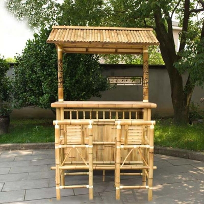 Los patios traseros varan el partido Tiki Bars With Roof de bambú al aire libre para bloquear el Sun