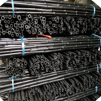 3 pies de postes de bambú crudos pegan la pintura negra carbonizada natural los 595cm para la decoración