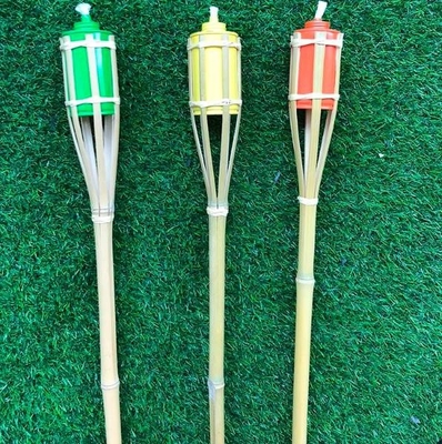 Césped de bambú natural del jardín de Tiki Torches For Patio Yard de la rota de la antorcha de la prenda impermeable