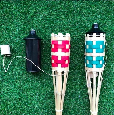 Bote de bambú del aceite del metal de Tiki Torches With Refillable Weaving de la decoración de Halloween