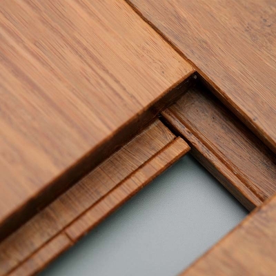 El suelo laminado de bambú vertical carbonizó el suelo sólido del color interior