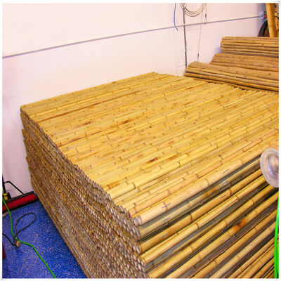 Rollo de cerca de bambú natural impermeable y duradero para jardín y paisajismo